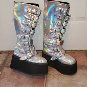 Demonia Damned-318 Silver Hologram Platform Boot